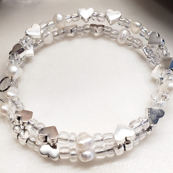Terra Moda Pearl and Heart Wrap Bracelet - Picture 4 of 5
